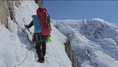 Fotografie k filmu Expedice denali 2025 – cassin ridge po 30 letech
